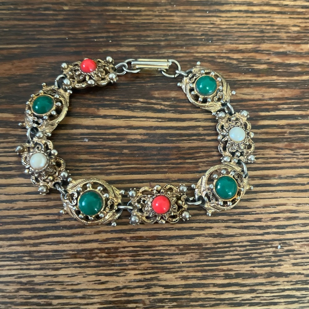 Vtg FLORENZA Bracelet Gold Tone High End Faux Pearl Filigree Floral Green Red